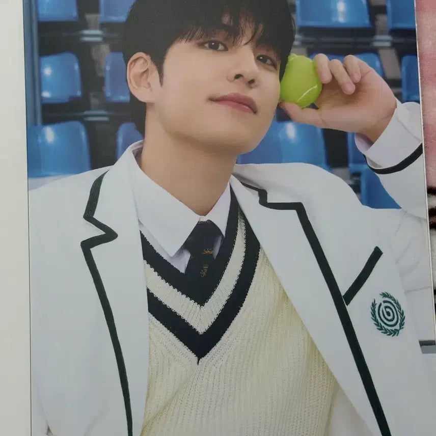 [BUNJANG] Day6 Cherry Blossom Concert Poster Book / 데이식스 벚꽃콘 포스터북