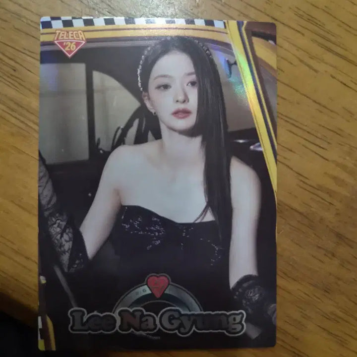 [BUNJANG] fromis_9 Lee Nagyung Promo Photocard / 프로미스나인 이나경 프로모 포토카드 판매/거래
