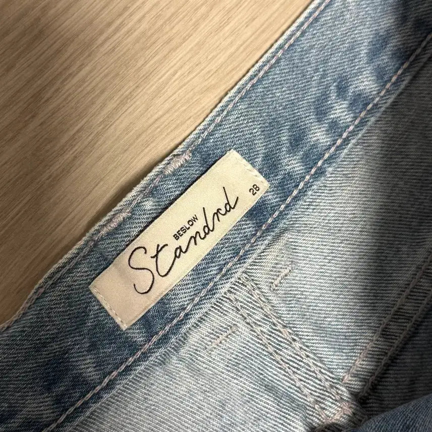 [BUNJANG] Vislow Conmill One-Tuck Light Wash Denim Pants / [28] 비슬로우 콘밀 원턱 연청