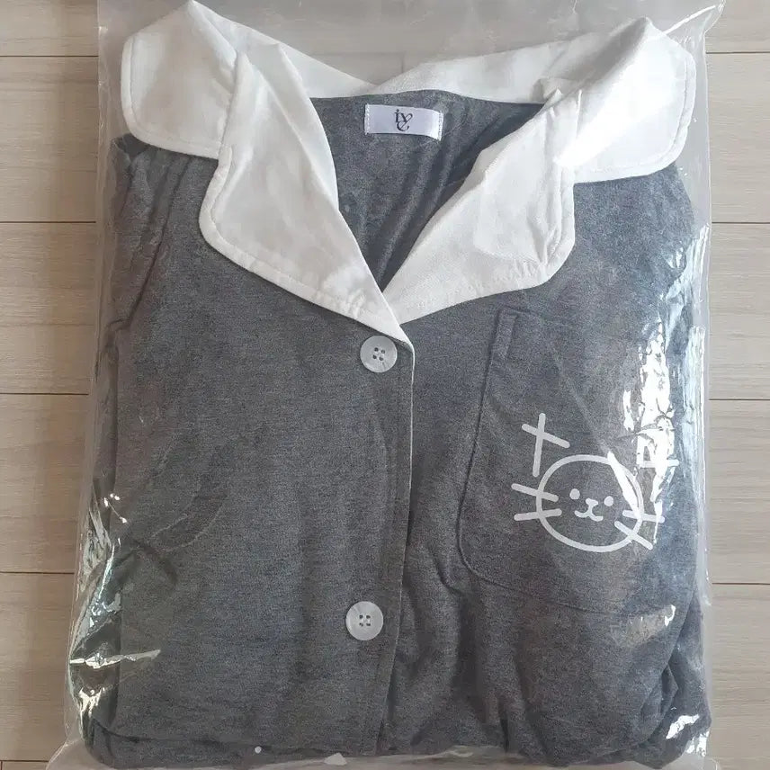 [BUNJANG] IVE Fan-con Liz Pajamas (Unsealed) / 아이브 팬콘 MD 리즈 파자마 단순개봉 판매 양도