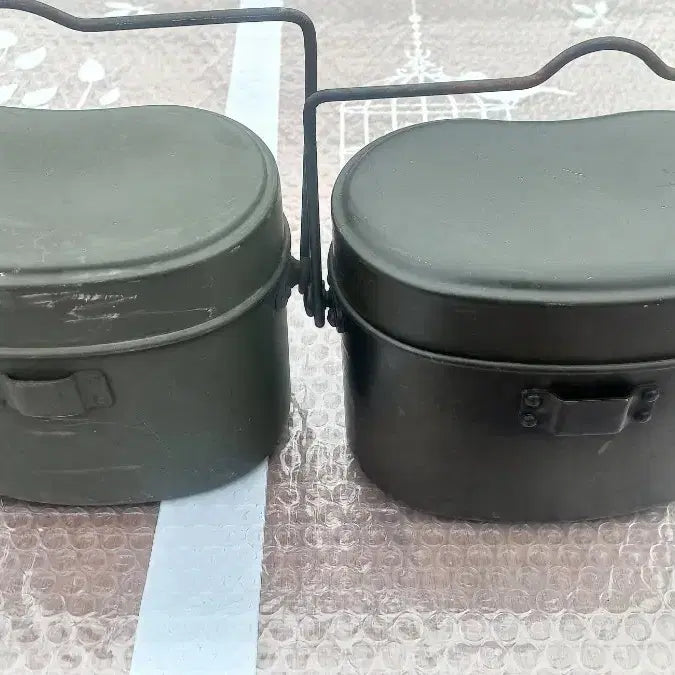 [BUNJANG] Vintage Korean Military Mess Kit Set with Side Dish Containers / 근대사 군용 반합 세트 2개 .양은 반찬통 2개 일괄