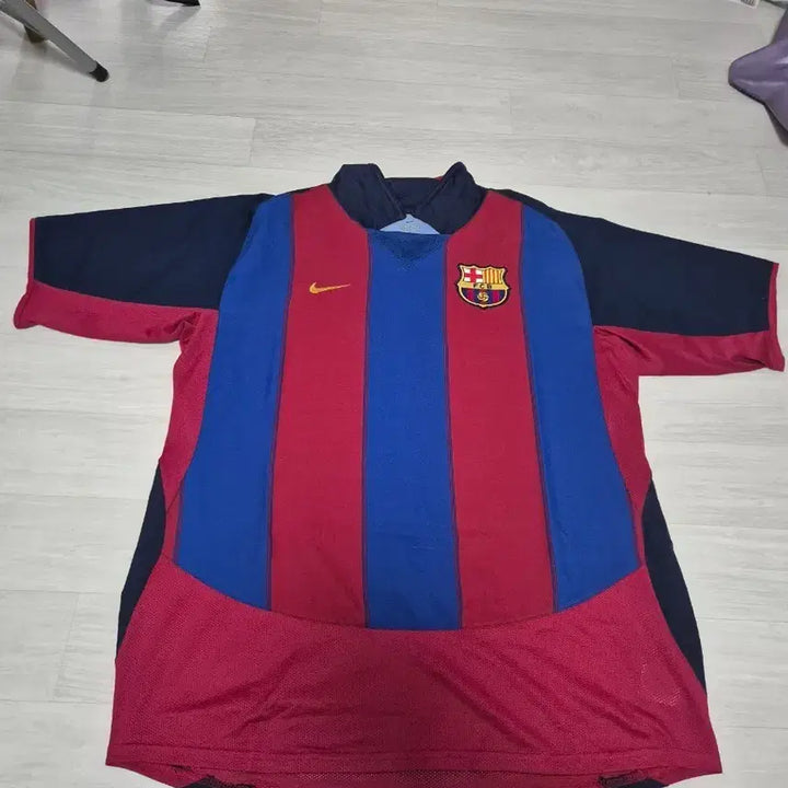[BUNJANG] Barcelona 03-04 Ronaldinho Jersey L / 0304 바르셀로나 호나우딩요 해외L