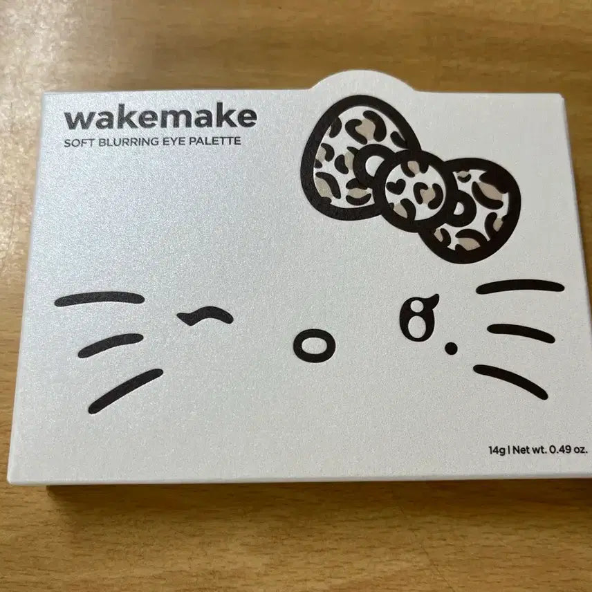 [SOLD OUT] (미개봉/현물) 웨이크메이크 갸루키티 팔레트 30호