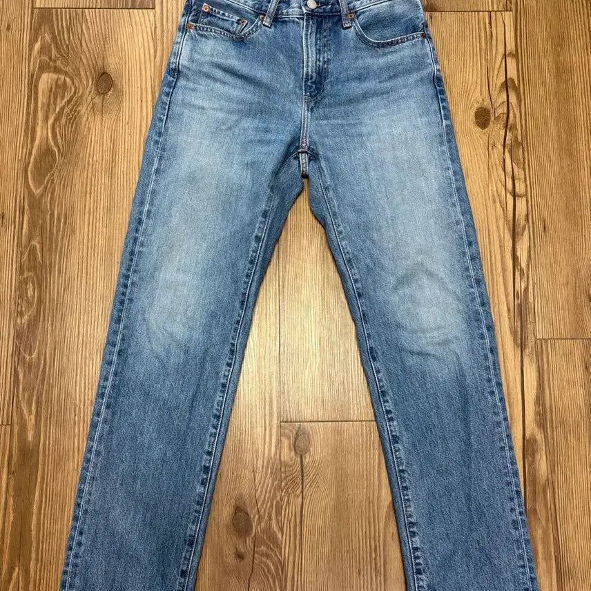 [BUNJANG] Uniqlo Regular Fit Jeans - Light Blue Wash / 유니클로 레귤러핏 청바지 28