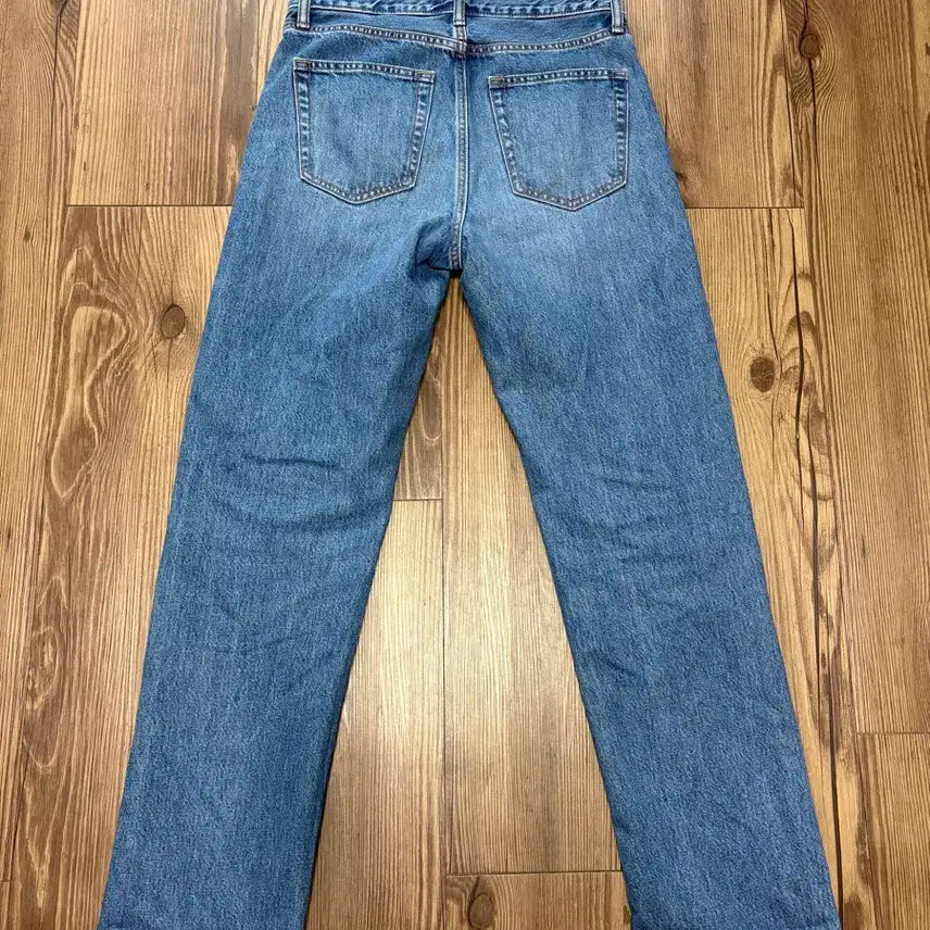 [BUNJANG] Uniqlo Regular Fit Jeans - Light Blue Wash / 유니클로 레귤러핏 청바지 28