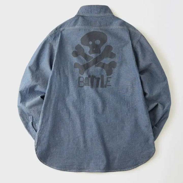 [BUNJANG] Outstanding x Looney Tunes USN Chambray Shirt M / 아웃스탠딩x루니툰 USN샴브레이 셔츠 M