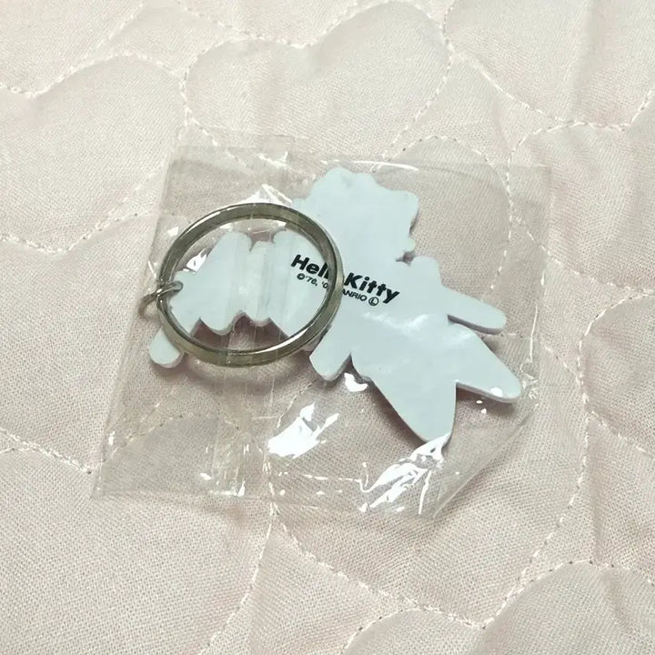 [BUNJANG] Stussy x Hello Kitty Classic Keychain (2009) / 고전 키티 stussy 스투시 키링