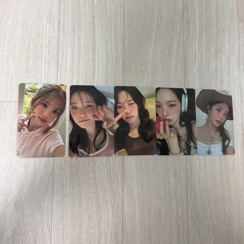[BUNJANG] fromis_9 Lucky Draw Photocard / 프로미스나인 라큐베 포카 팔아요