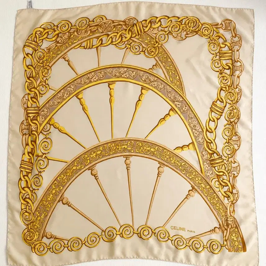 [BUNJANG] Celine Gold Chain and Wheel Pattern Silk Scarf / 셀린느 스카프 골드 체인 패턴