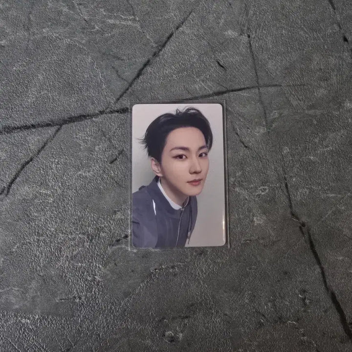 [BUNJANG] ENHYPEN Jungwon Desire iZWE Photocard / 엔하이픈 정원 디자이어 이즈위 포카