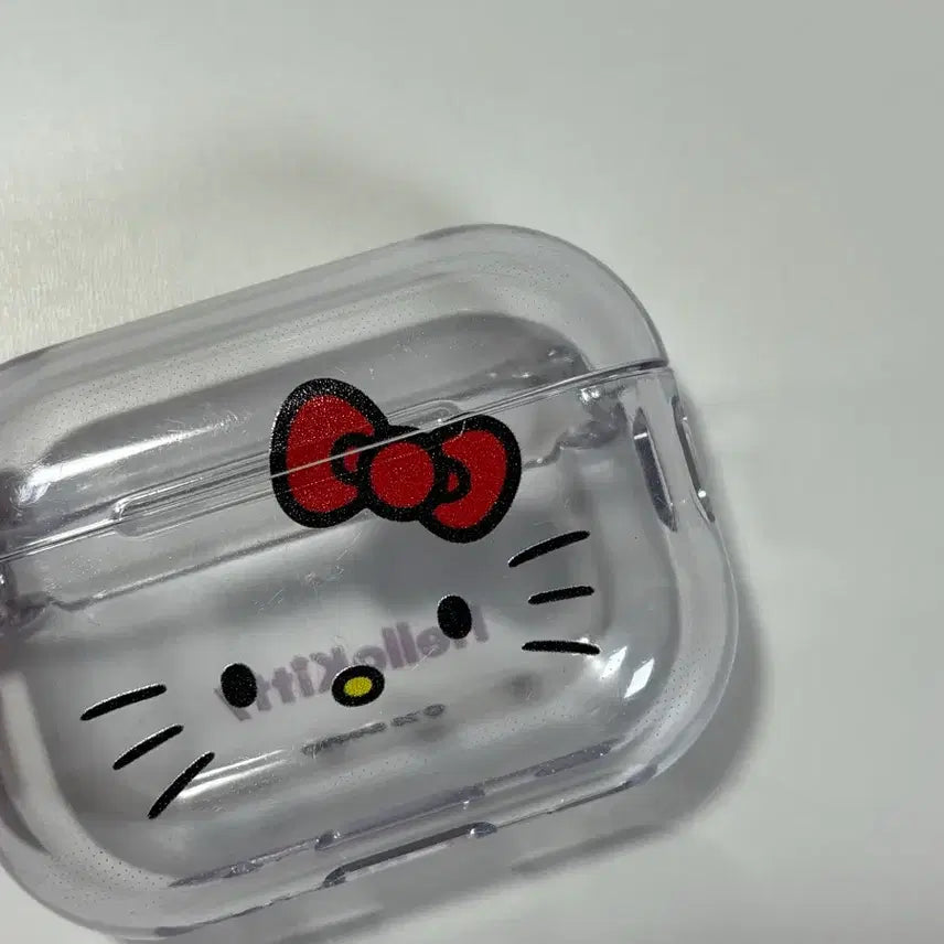 [BUNJANG] Hello Kitty Clear Airpods Pro 2 Case / 헬로키티 투명 에어팟 프로 2 케이스 판매합니다!
