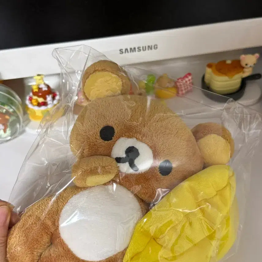 [BUNJANG] Classic Rilakkuma Lying Plush Doll / 고전 리락쿠마 누워 있는 인형