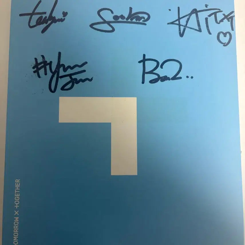 [BUNJANG] TXT The Dream Chapter: STAR Signed Album / 투모로우바이투게더 투바투 싸인 앨범 데뷔 앨범