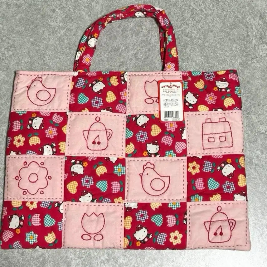 [BUNJANG] Sanrio Hello Kitty Classic Quilting Tote Bag / 산리오 헬로키티 고전 퀄팅 퀄트 토트백 가방
