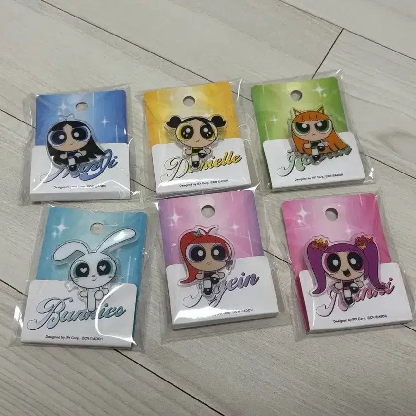 [BUNJANG] NewJeans Powerpuff Girls Acrylic Clip Magnet Set / 일괄) 뉴진스 파워퍼프걸 아크릴 집게 마그넷