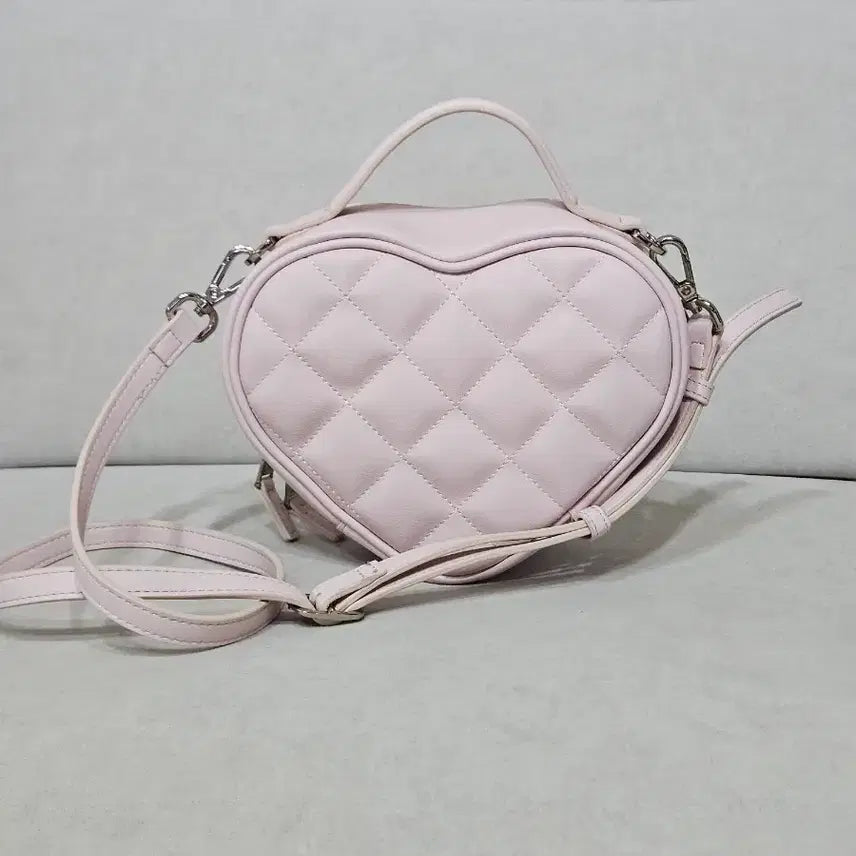 [BUNJANG] NERDY Heart Two-Way Cross Bag Pink / 널디 하트투웨이 크로스백 태연가방