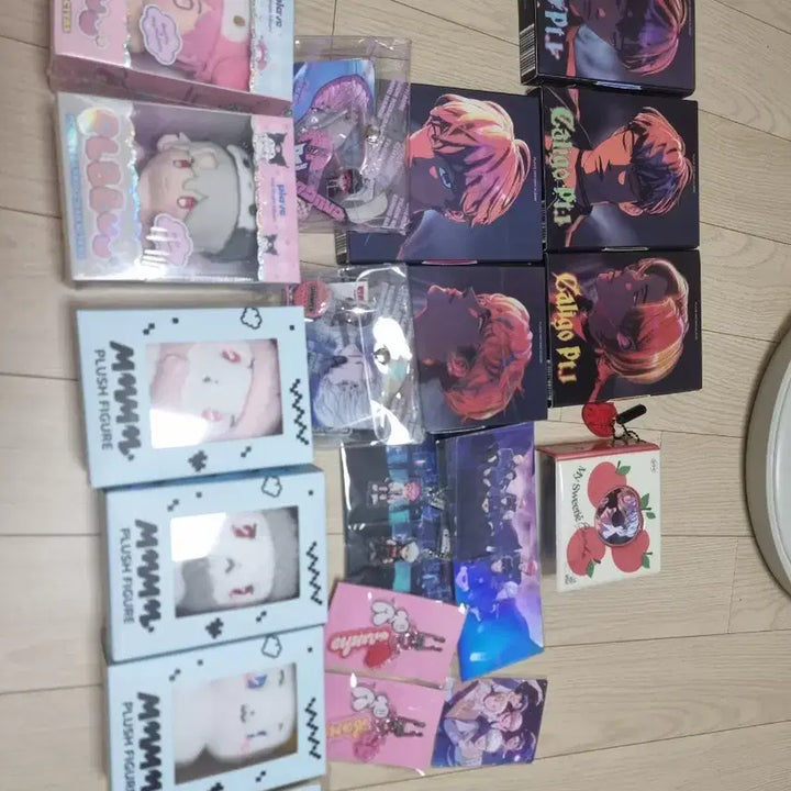 [BUNJANG] PLAVE Bundle Set (Bambi, Eunho focus) / 플레이브 굿즈, 앨범, 비공굿 인형 일괄 판매합니다.