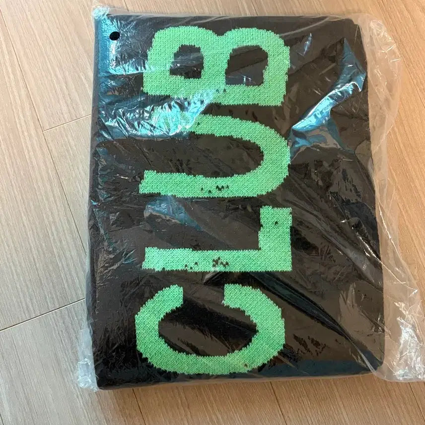 [BUNJANG] Hanroro Jamongsalgu Club Scarf / 한로로 자몽살구클럽 머플러