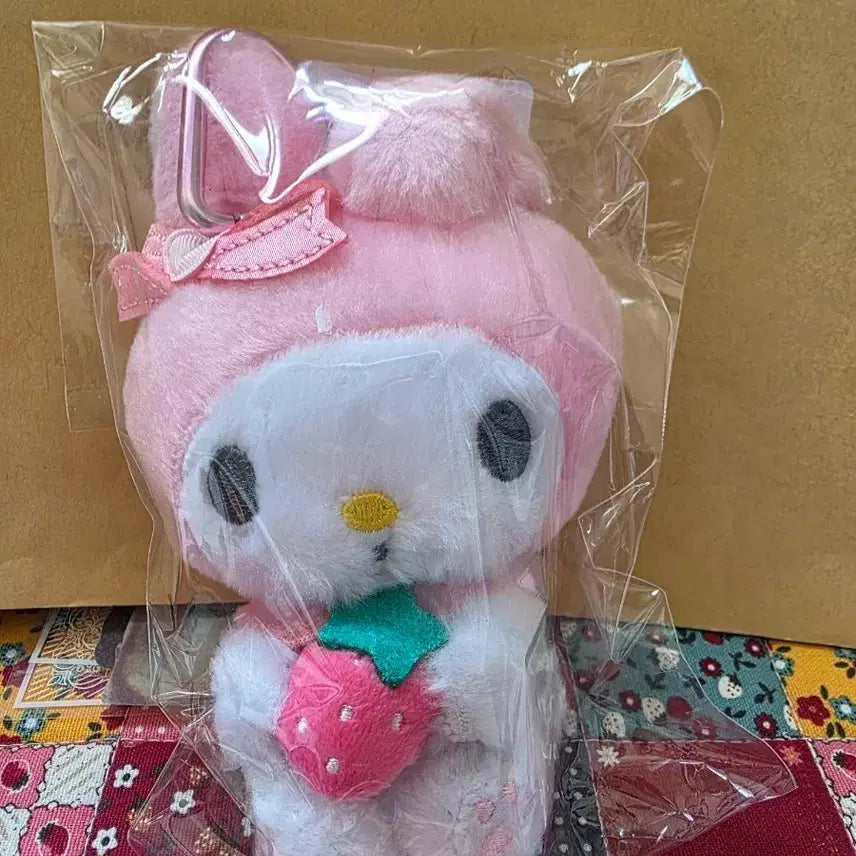 [BUNJANG] My Melody Strawberry Doll Keyring with Carabiner Charm / 마이멜로디 딸기 인형 키링 마멜 산리오 카라비너 피규어