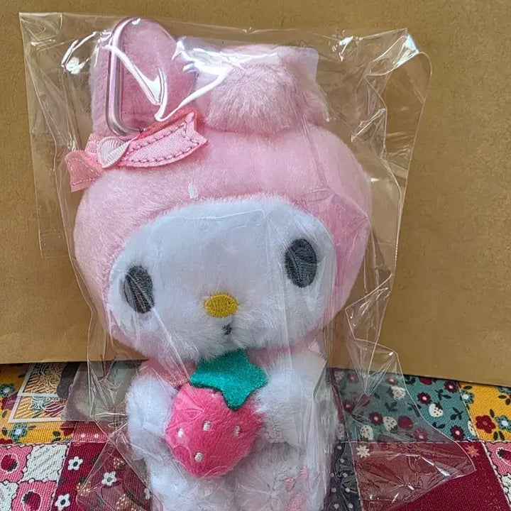 [BUNJANG] My Melody Strawberry Doll Keyring with Carabiner Charm / 마이멜로디 딸기 인형 키링 마멜 산리오 카라비너 피규어
