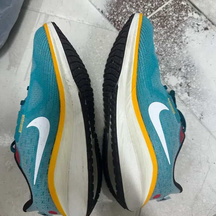 [BUNJANG] Nike Air Zoom Vomero 17 Running Shoes / {만원빈티지 최저가}나이키 에어 줌 보메로 17 러닝화 255