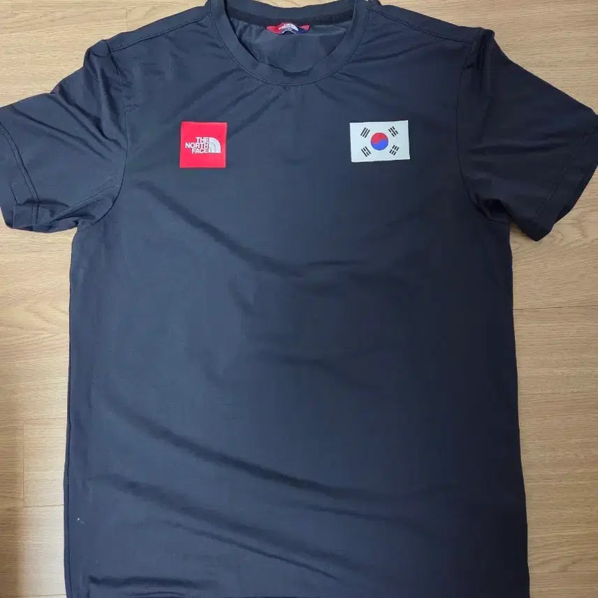 [BUNJANG] The North Face Team Korea National Team T-Shirt Size 100 / 노스페이스 팀코리아 국가대표 100사이즈