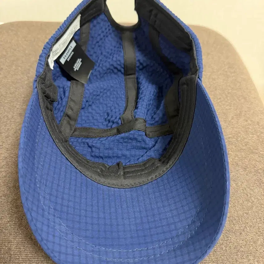 [BUNJANG] BEHOMES Seersucker Running Cap Navy / [미착용 새상품] 비범스 시어서커 러닝캡