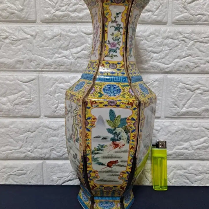 [BUNJANG] Qianlong Emperor 12 Zodiac Animals Celadon Vase / 건융어제 12간지동물 그림 오채법랑화병