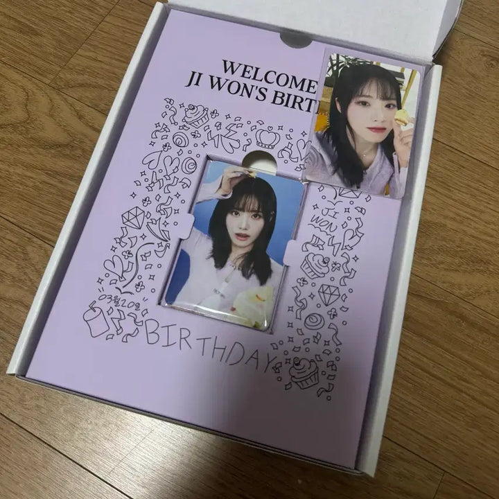 [BUNJANG] fromis_9 Park Ji-won Weverse Birthday Kit (Sealed) with POB Photocard / 특전포함 미개봉)프로미스나인 박지원 위버스 생일키트