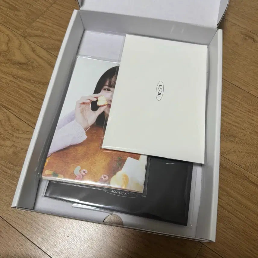 [BUNJANG] fromis_9 Park Ji-won Weverse Birthday Kit (Sealed) with POB Photocard / 특전포함 미개봉)프로미스나인 박지원 위버스 생일키트