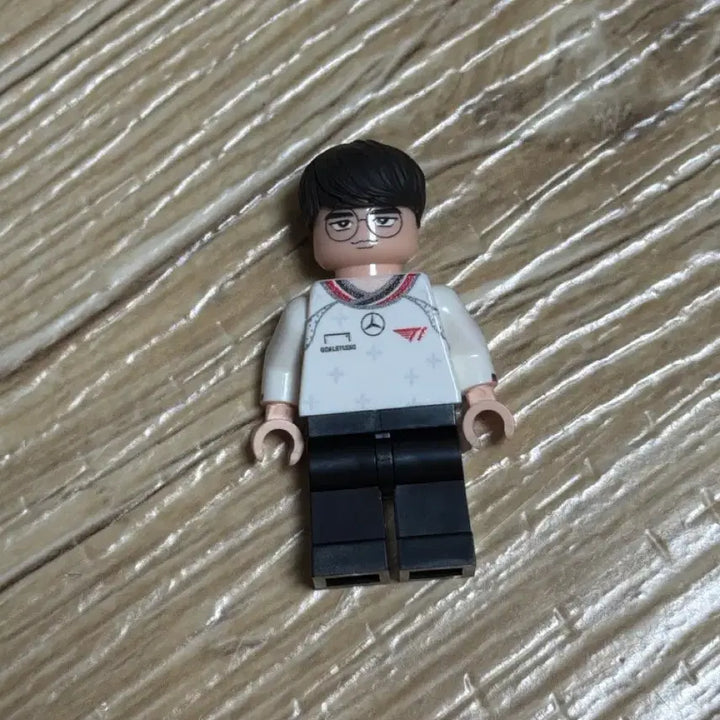 [BUNJANG] T1 2025 Home Ground VIP Package Faker Mini LEGO Figure / 2025 티원 홈그라운드 VIP 패키지 미니 레고 피규어 페이커faker