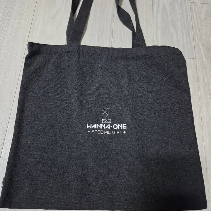 [BUNJANG] Wanna One Special Gift Eco Bag / 워너원 스페셜기프트 에코백 wannaone