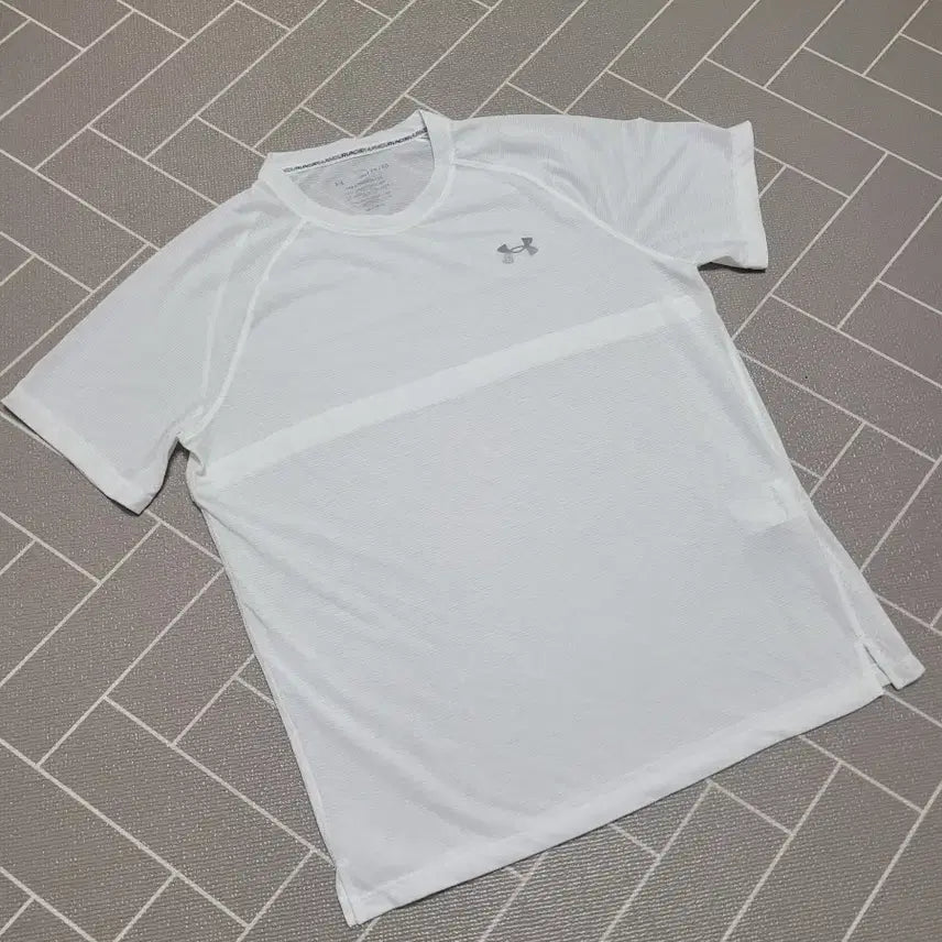 [SOLD OUT] 1화착) 언더아머 스트리커 러닝 반팔 티셔츠 L