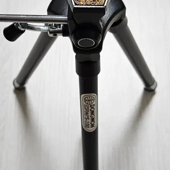[BUNJANG] Dongwon Precision DW S-100 Portable Tripod / [카메라 용품] 국산 동원정밀 휴대용 삼각대 DW S-100