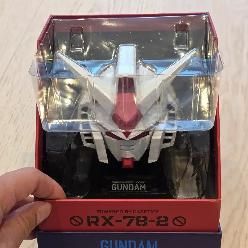 [BUNJANG] Casetify Gundam RX-78-2 Collab AirPods Pro 2 Case with Display Base / [신품] 케이스티파이 건담 RX-78-2 콜라보 에어팟 케이스 한정판