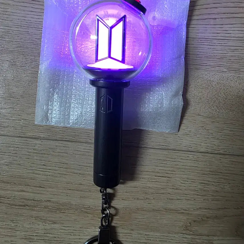 [BUNJANG] BTS ARMY BOMB Ver.4 Keyring / BTS 아미밤4 키링