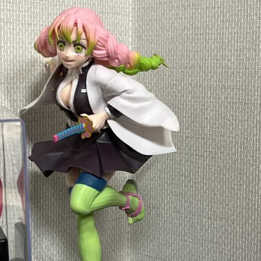 [BUNJANG] Kimetsu no Yaiba Mitsuri Kanroji Sega Figure / 귀멸의 칼날 칸로지 미츠리 피규어 세가