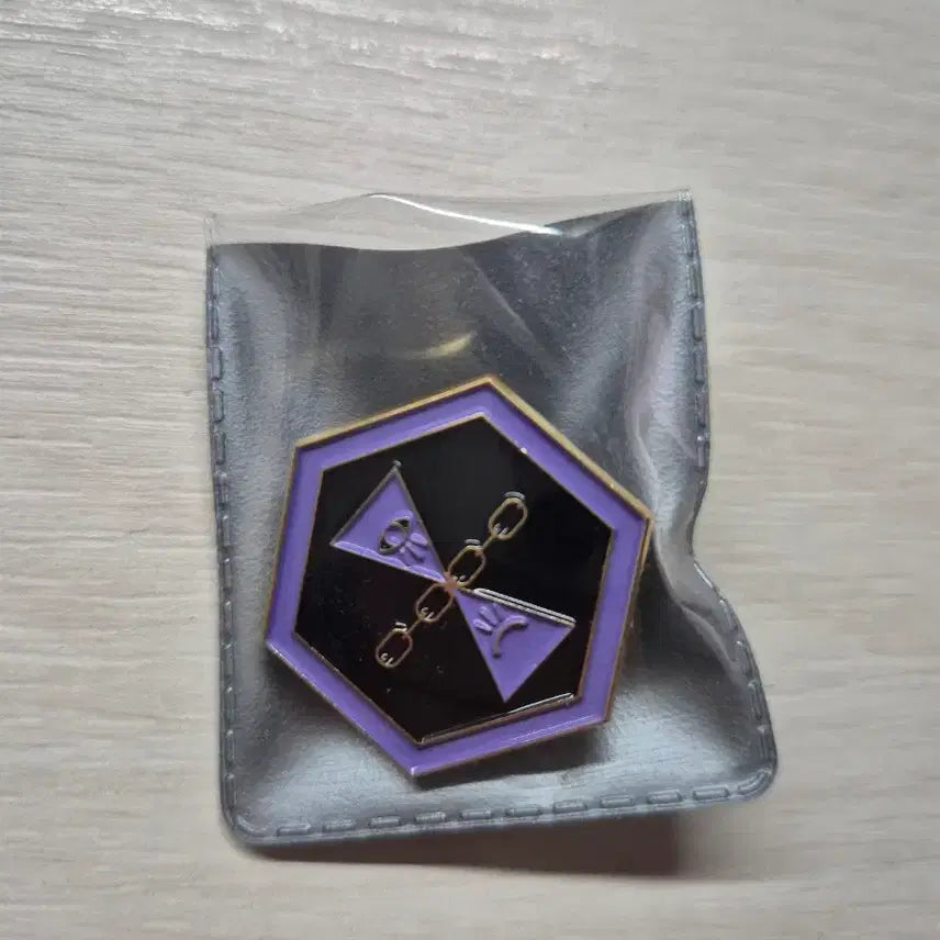 [BUNJANG] Leeseo &amp; Rei Bundle Set Badge / 일괄) 리레볼루션 뱃지 판매
