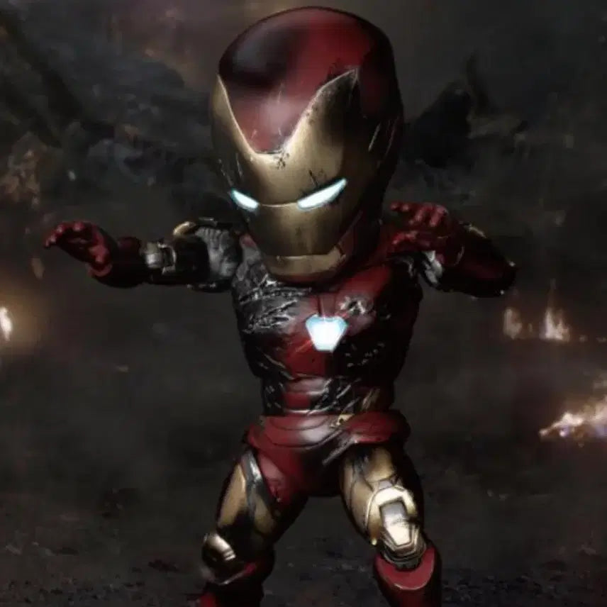 [BUNJANG] Beast Kingdom Egg Attack Iron Man Endgame Mark 85 Battle Damage Action Figure / 비스트킹덤 에그어택 아이언맨 엔드게임 마크85 배틀데미지