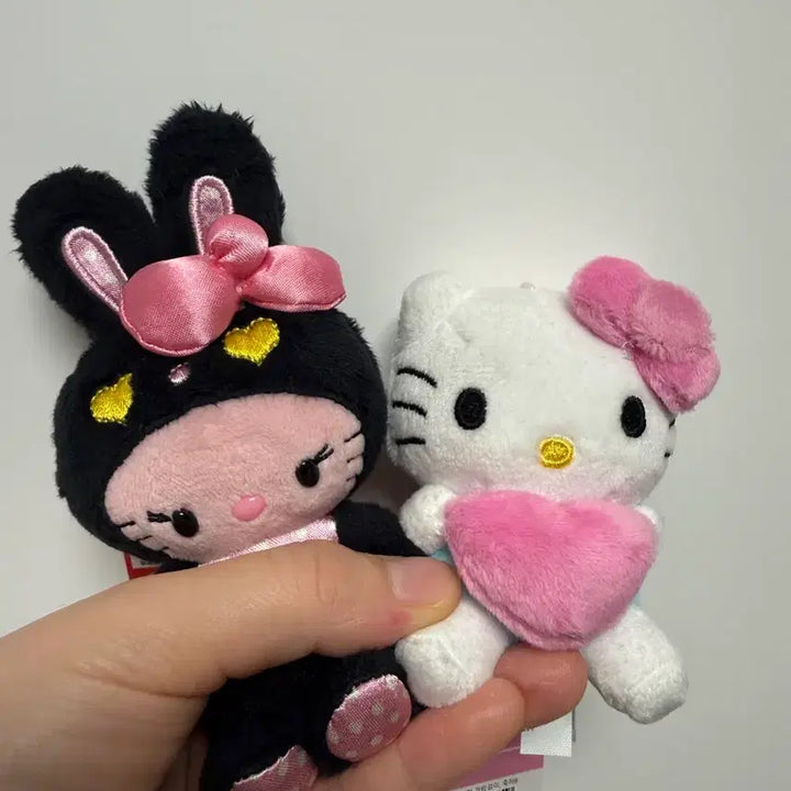[BUNJANG] Blackpink Usagi Kitty &amp; Heart Celebration Kitty Doll Keyrings (Bundle Set) / 2개 일괄가!! 새상품) 블랙핑크 우사기키티 토끼키티 하트키티