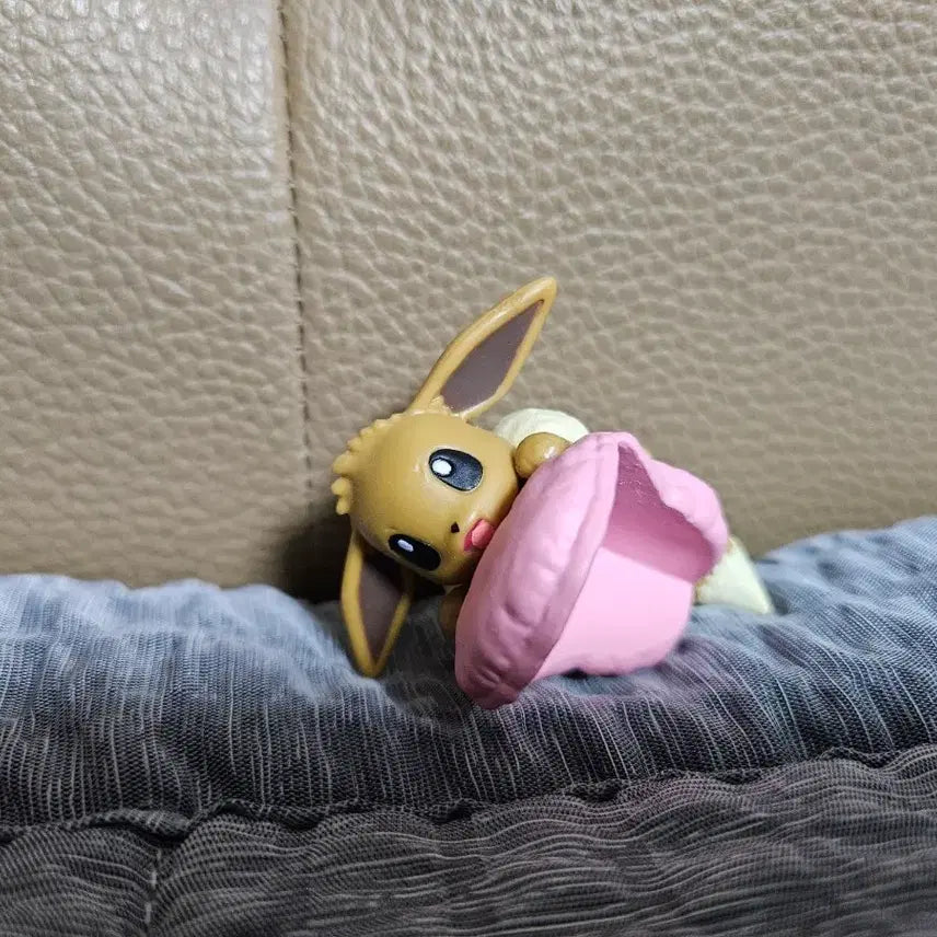 [BUNJANG] Pokemon Eevee Corner Protector Figure / 포켓몬스터 이브이 모서리 보호 피규어