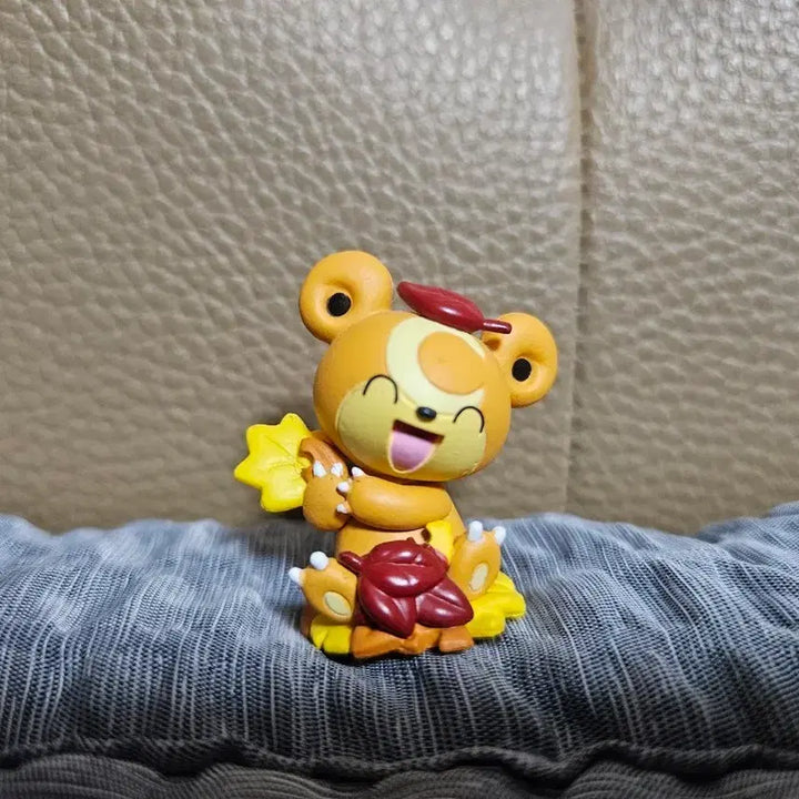 [BUNJANG] Pokemon Sky Sky Autumn Foliage 2 Kkamjigom Figure / 포켓몬스터 하늘하늘 단풍놀이 2 깜지곰 피규어