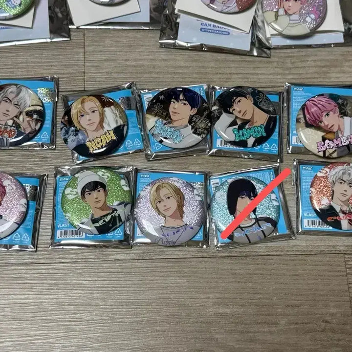 [BUNJANG] PLAVE Kakurenbo Badge Set / 플레이브 카쿠렌보 뱃지