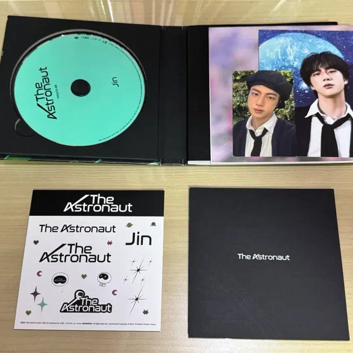 [BUNJANG] BTS Jin The Astronaut Album Photocard / BTS 진 The Astronaut 앨범 포토카드 포함