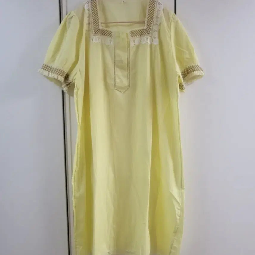 [SOLD OUT] 미국빈티지 여성 잠옷 노란색 레이스
