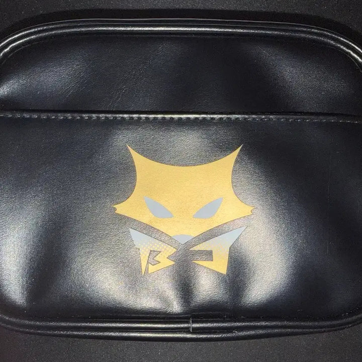 [BUNJANG] Haikyu!! Sports Bag Style Pouch Black Jackal / 하이큐 스포츠백풍 파우치 블랙자칼