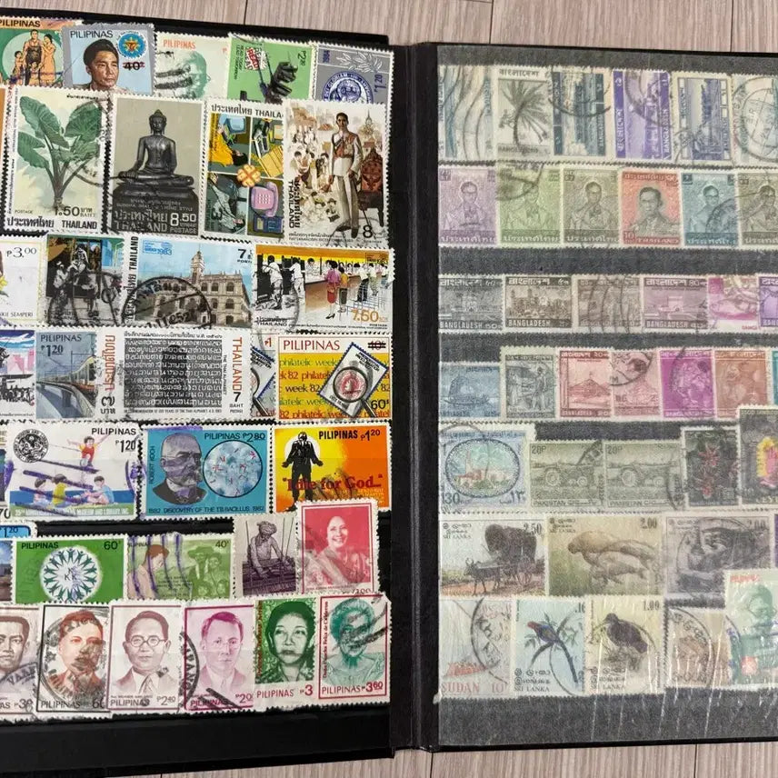 [BUNJANG] KIKUCHI Stamp Album with 300+ World Stamps / 세계 우표 수집앨범 (300장+) 일제 KIKUCHI