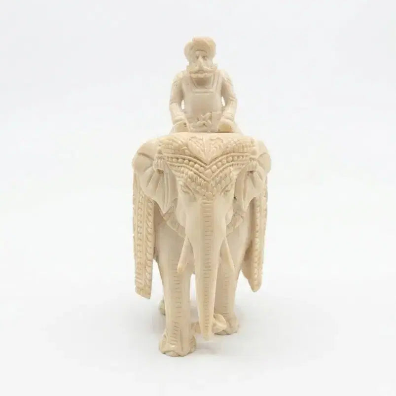 [BUNJANG] Genuine Ivory-Colored Indian Elephant Sculpture / 골동품 진품 조각이 뛰어난 아이보리 색상 격자무늬 인도코끼리 조각