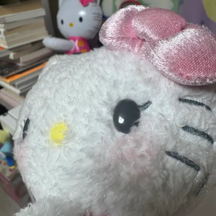 [BUNJANG] Hello Kitty 50th Anniversary Eyelashes / 속눈썹 키티50주년