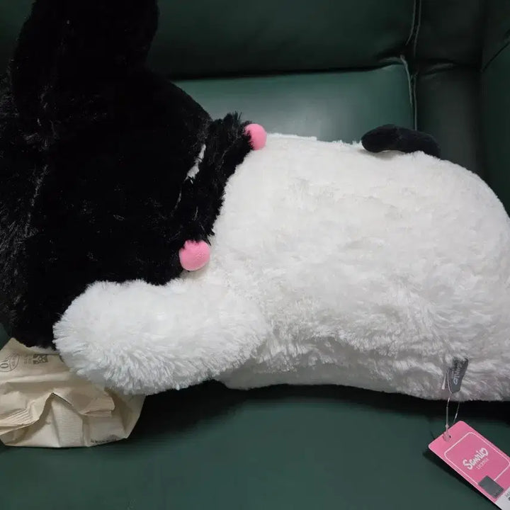 [BUNJANG] Sanrio Kuromi Lying Cushion / (택포) 산리오 쿠로미 라잉쿠션 판매합니다
